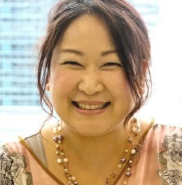 浅倉 ユキ